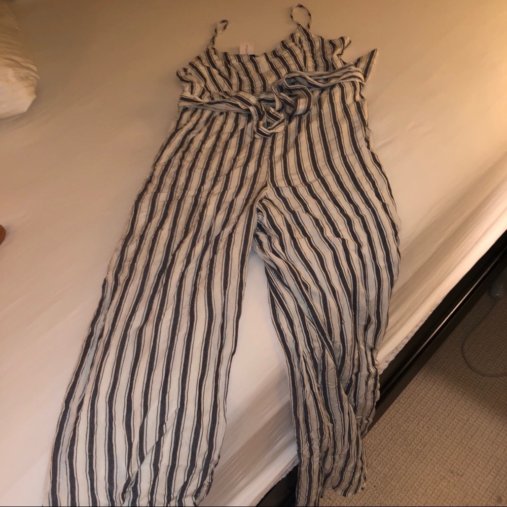 American Eagle Jumpsuit *NEW*